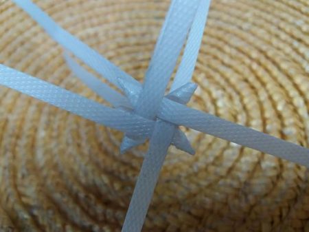 Plastic strapping star
